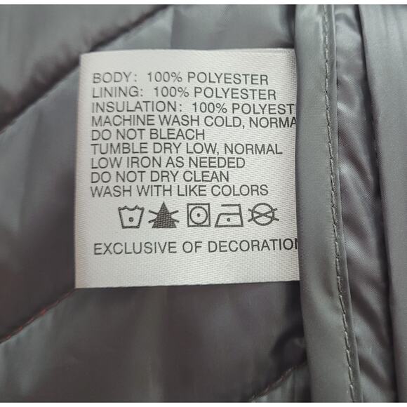 Clique Womens Red Quilted Full Zip Puffer Vest Size Large NWOT - Picture 8 of 8